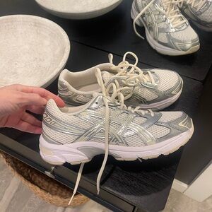 ASICS Women's Metallic Silver , white and cream Sneakers